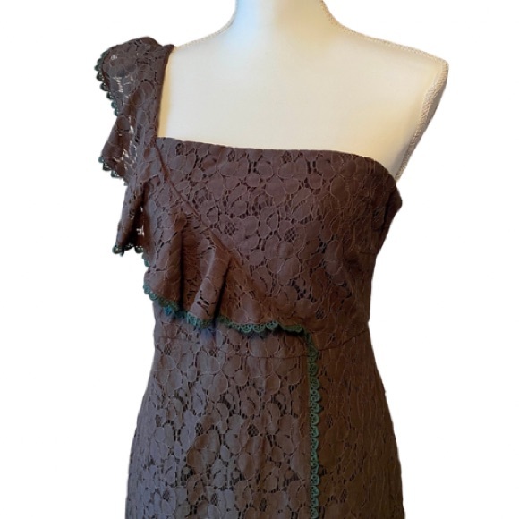 Brown Lace Ruffled One-Shoulder Sheath Dress w/ Green Trim by 5th Culture (L) - Picture 7 of 14